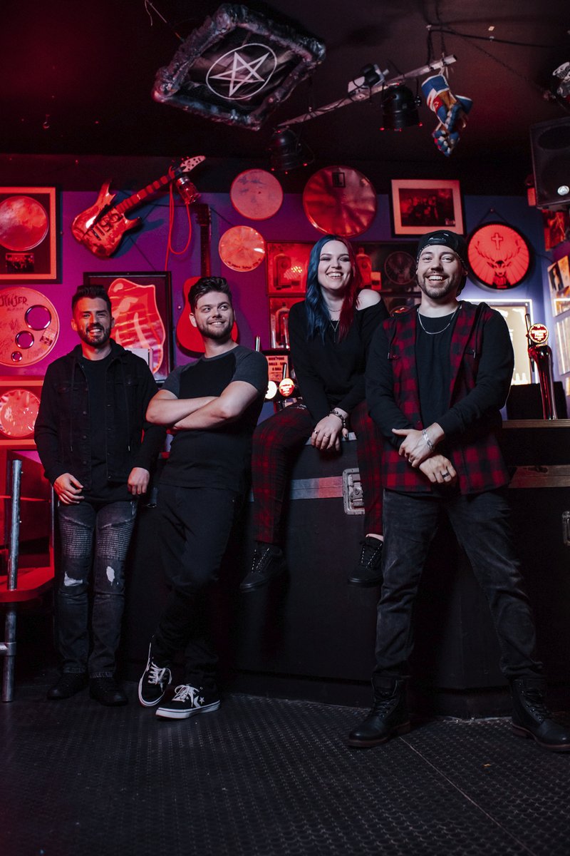 Stone Broken tweet media