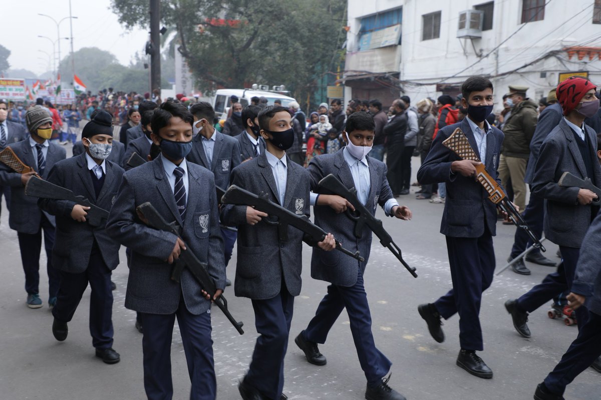 yash_dev95's tweet photo. CMS kids with fake guns in Republic Day parade practices. Naya Bharat eh? https://t.co/qjSrmS7JUh