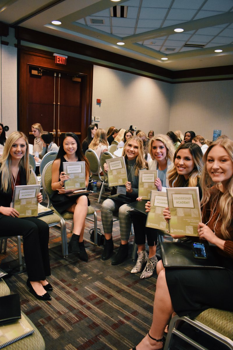 AlphaChiOmegaHQ's tweet photo. 4️⃣ days until Leadership Academy 2022! We can't wait to welcome our attendees back to @VisitIndy! Get ready by viewing our packing list and other #AXOLA22 FAQs here: https://t.co/jOivFitKEH.

Photos taken in January 2020 prior to the COVID-19 pandemic. https://t.co/F5si2lTpBU
