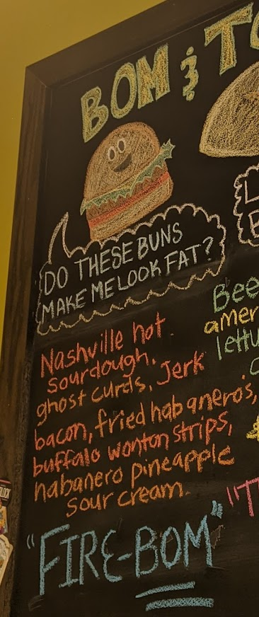 thaoworra's tweet photo. Well, that was a bust. Apparently it was 1-Day Only promotion, so we wound up grabbing a @DairyQueen Flamethrower which is a better sandwich anyway, but not as good as the superior @7TAPHOUSE FIRE-BOM this month. Now I miss the @BurgerKing #AngryWhopper, too. https://t.co/wANC4OORl5