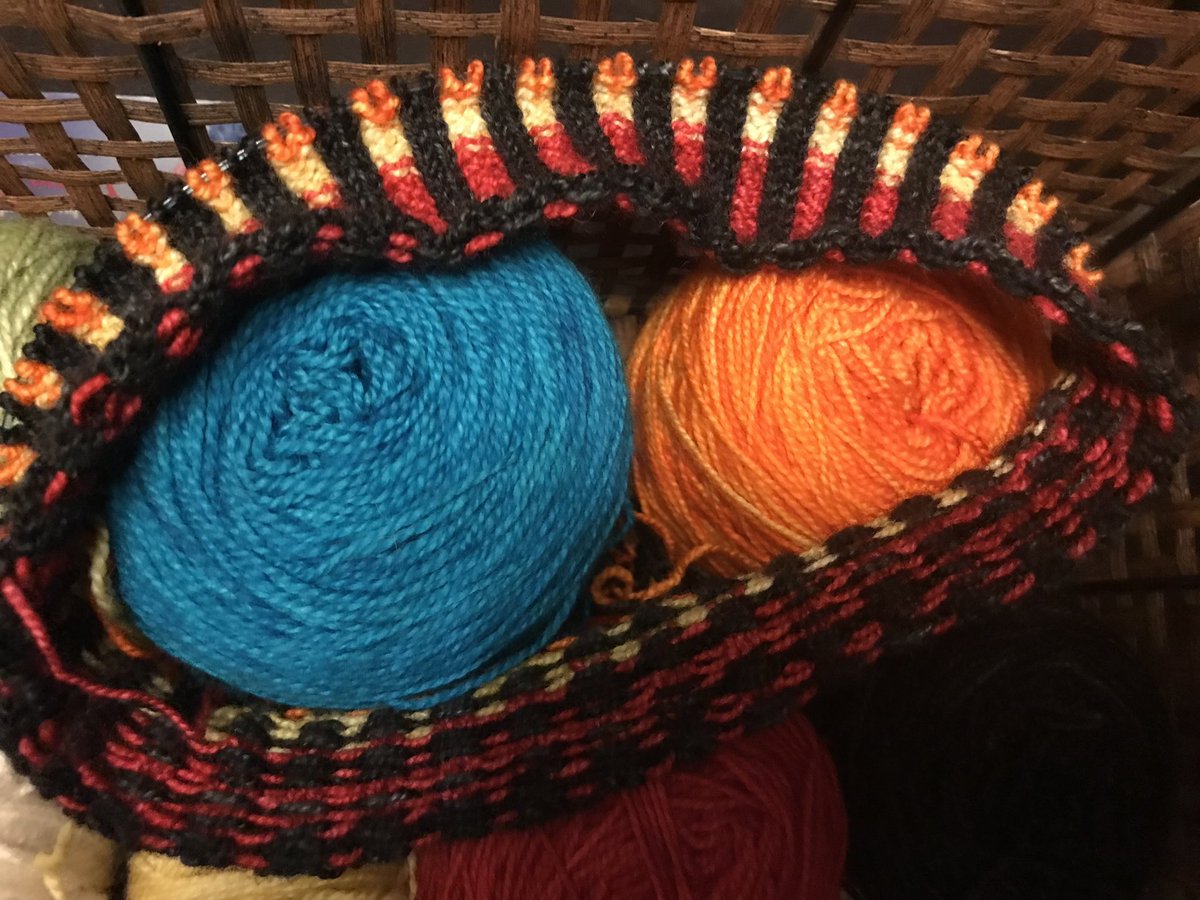 ilga_leja's tweet image. Starting something new. Yarn is Lucy Neatby Celestial Merino. #ilgadesigning #fairisleknitting #strandedknitting #colorknitting #knittingintheround #capknitting #knittingforwinter #celestialmerino #lucyneatbycelestialmerino