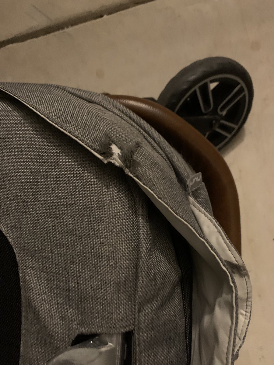 nikinpatel's tweet photo. @British_Airways You guys damaged my stroller and no one was at the baggage gate at EWR to talk to when our flight landed yesterday at 7:35 PM ET. I flew club world and this was not an ideal experience https://t.co/V7yB1DiWv9