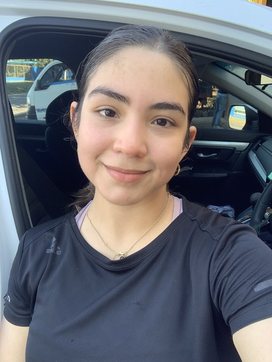 Yina Nicole tweet media