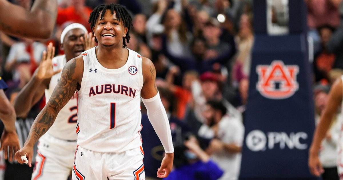 _JHokanson's tweet photo. AUBURN IS NO. 1

For the first time ever, the Tigers sit atop the college basketball rankings. It's a "proud" moment for Bruce Pearl and AU. The rest of the season is the rest of the season, but right now, Auburn has made program history.

FREE STORY: https://t.co/0LC88LSDmK https://t.co/4B3hplYXgV