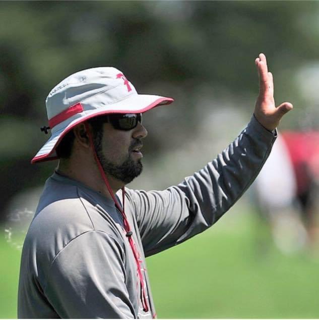 BamaHSNews's tweet photo. @BamaHSNews 10Under40
#7. Luke Pruitt (Pisgah)
The son of hall of fame high school coach Dale Pruitt and brother of former Alabama DC and Tennessee Head Coach Jeremy Pruitt, took over at Pisgah in 2018, and since the program has trended upward. #10Under40
@coach_lpruitt https://t.co/uSPaJc9w8s