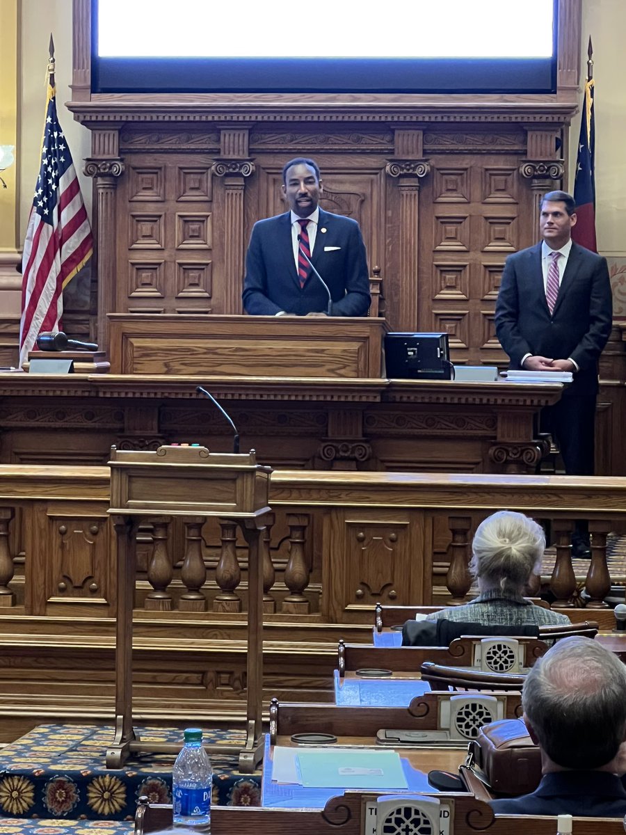 “I want Atlanta to stay one city, with one bright future.”

Atlanta Mayor Andre Dickens likely referring to the Buckhead Cityhood movement while speaking in the Georgia State Senate. Some of the sponsors of Buckhead Cityhood (Senate Bill 324) are on the chamber. #gapol #atlpol https://t.co/zQHj3w34jj