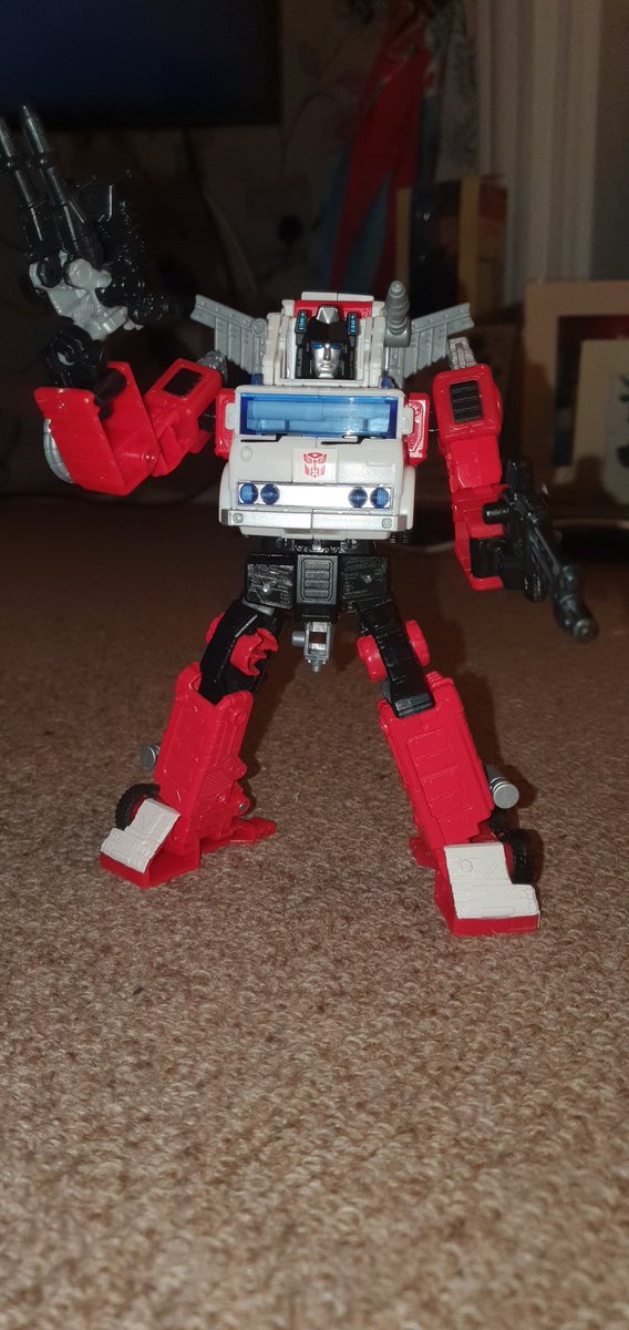 Soundwave_SG1's tweet photo. Ok this happened! #Newtoyjoy #Transformers #generationsselect https://t.co/5q4t0syNf0