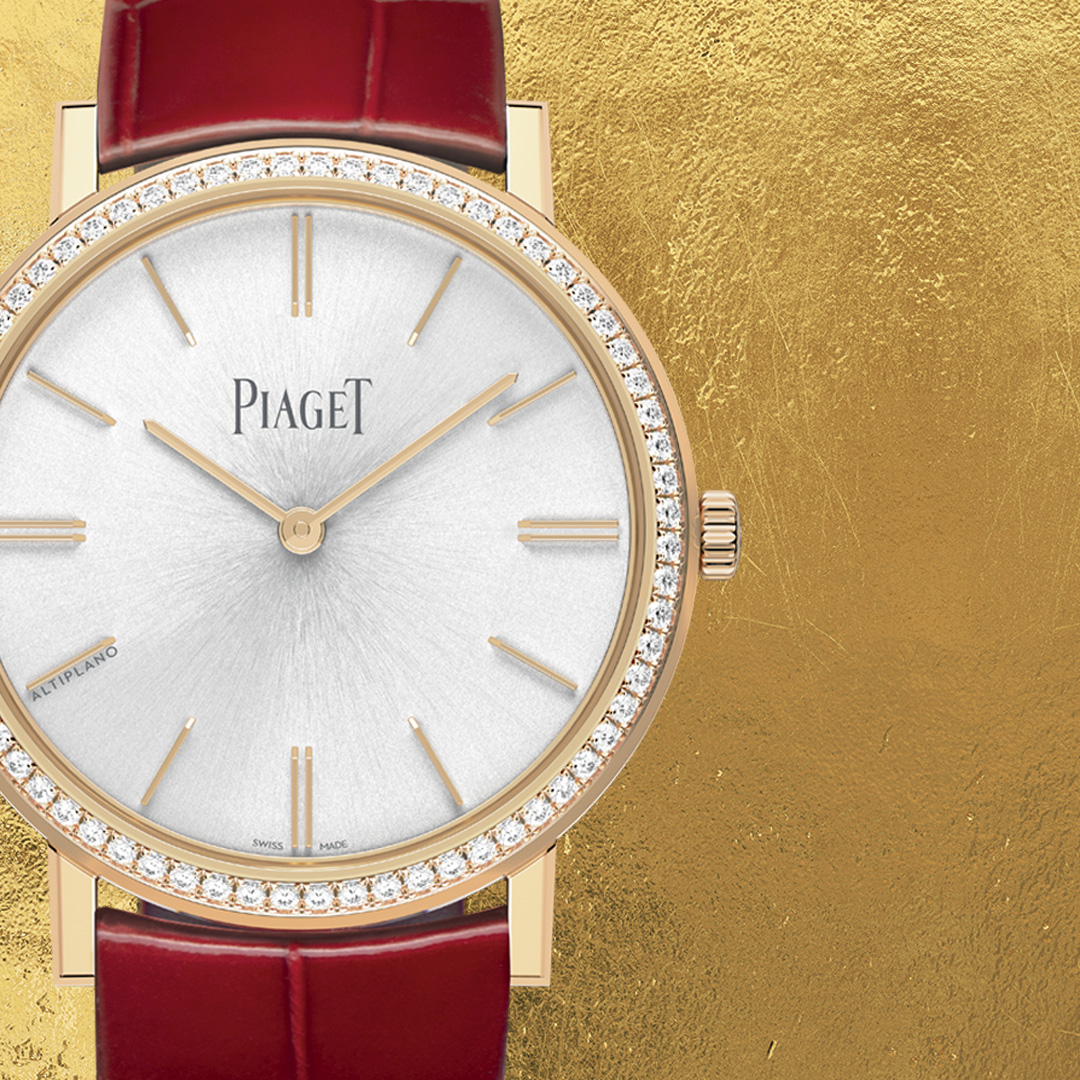 𝑭𝒐𝒓𝒕𝒖𝒏𝒆 favours the 𝒃𝒐𝒍𝒅, a motto embraced by the 𝒗𝒊𝒗𝒊𝒅 red band of our signature #PiagetAltiplano. Discover more: bit.ly/3tD9mr8 #Piaget #PiagetChineseNewYear #LunarNewYear #YearOfTheTiger #CNY22