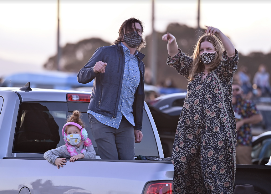 hushconcerts's tweet photo. #HUSHconcert events are fun for the whole family! We are looking forward to the next Bayshore event!
#Bayshore #driveinconcert #HUSHphones #silentconcert #sociallydistancedconcert #liveconcert #HUSHfm https://t.co/WvnBwxX2Be