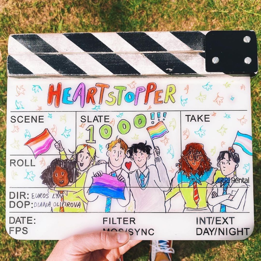 TeenPlanetLibro's tweet photo. NOTICIÓN🎉 @NetflixUK ha confirmado que la serie basada en #Heartstopper se emitirá en primavera.🤩🤩🤩 @NetflixES no nos hagáis esperar, la necesitamos también en primaveraaaaaa. 😏😏

📚 https://t.co/PRLAcqiNXh

#netflix #aliceoseman #nickandcharlie @AliceOseman https://t.co/0fG4XcJN32