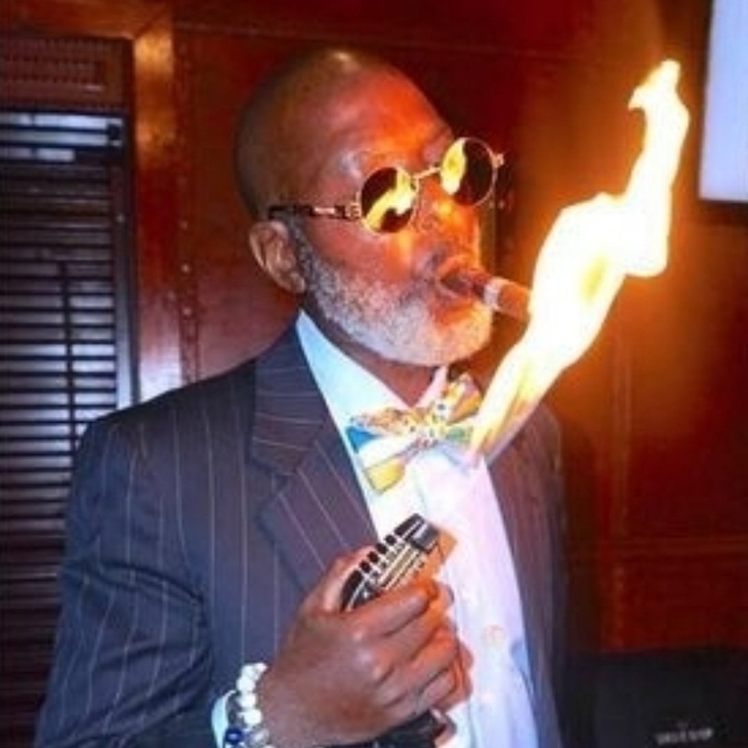 ZCigar's tweet photo. #NewProfilePic https://t.co/KsjxRcsXsg
