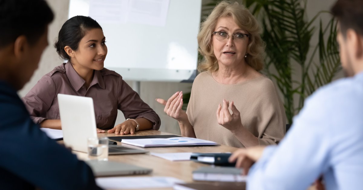 IBGoldberg's tweet photo. The ability to not just inspire but persuade through powerful communication is a hallmark of skilled #leadership. Read more on The Leader's Notebook blog about how to develop your skills: https://t.co/uC7md8a0bQ. #LeadershipDevelopment #business https://t.co/JWJixzU1Eg