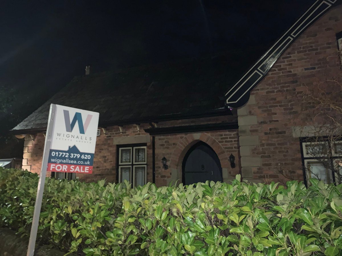 WignallsEA's tweet photo. Our FOR SALE boards are popping up everywhere people keep saying‼️ Here’s the secret though, we prefer the SOLD boards and we’ve plenty of them going up‼️

‼️COME AND JOIN “THE SOLD CLIB”‼️

 #people #estateagents #estateagency #estateagentlife #sellyourhouse #leyland https://t.co/fSZoeX1Vy4