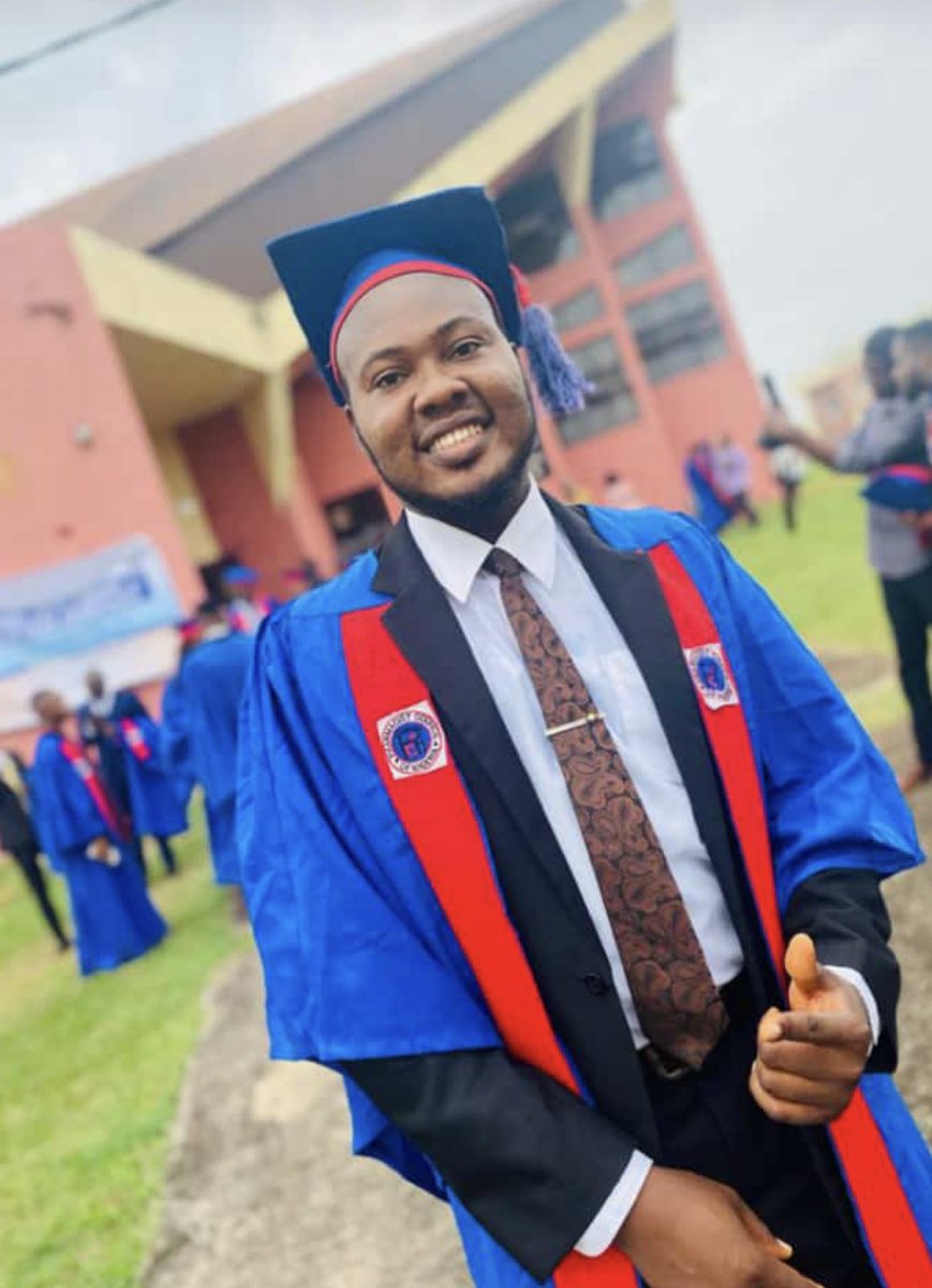 stein_writes's tweet photo. This is Chidera Amadi he is only 24, On Tues Sept 28th, 2021 barely 2wks after his induction into the pharmacy profession he was diagnosed with stage 5 kidney failure. Only a kidney transplant can save his life.

Please don’t look away. Tag people, donate, retweet to support. https://t.co/eP9gJhamz0