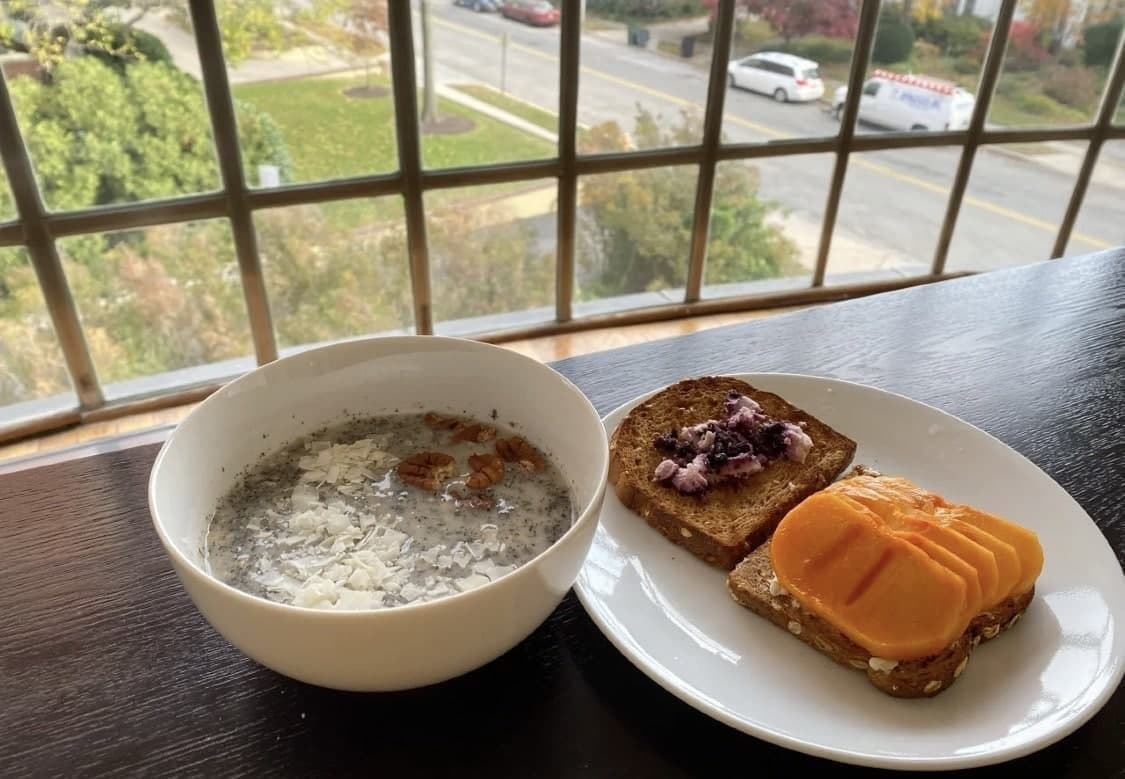 Hand-made breakfast, low-key and luxurious