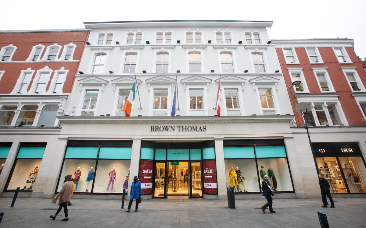 LyresSpiritCo's tweet photo. We are delighted to announce that we have arrived in @brownthomas #Ireland’s leading luxury department store and a branch of the @Selfridges family. 

The range will also be available in @EditionCafe on the 3rd floor so you can have a taste test before purchasing. 

Libations! https://t.co/x9X116jpMX