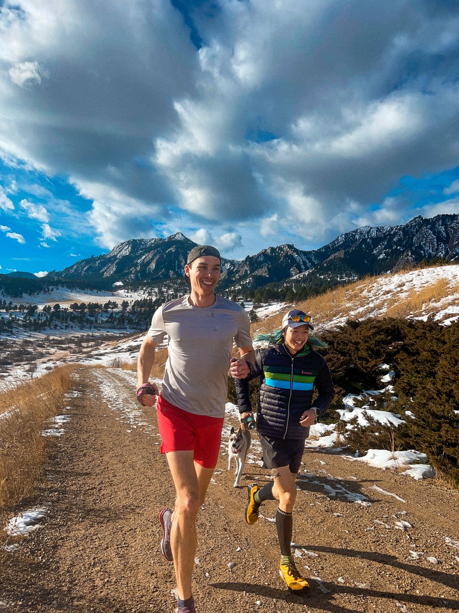 Hydrapak's tweet photo. What's your winter preference?
👍 or 👎 running in the snow and ice!
#wintertraining #snowadventure #training #trailrunning https://t.co/uuwb105iQf