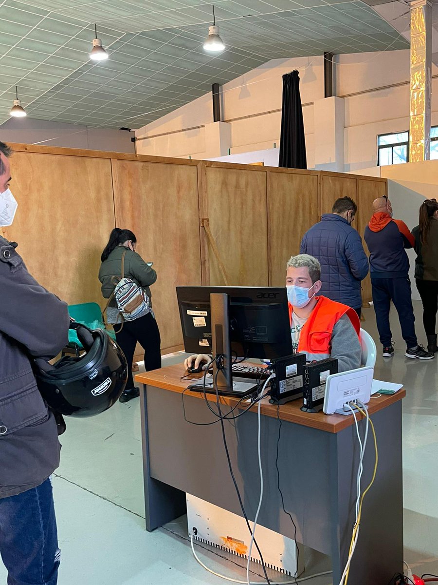Hoy estamos con vacunacion sin cita en La Carolina en el 📍recinto ferial.
Desde <a href="/ags_nortedejaen/">AGS Norte de Jaén</a> agradecemos la colaboración en la #VacunaCOVID19 de unidades del ejército de la brigada de Córdoba.
<a href="/saludand/">Consejería de Salud y Consumo</a>
<a href="/Saludand_Jaen/">Delegación Territorial de Salud y Consumo en Jaén</a>