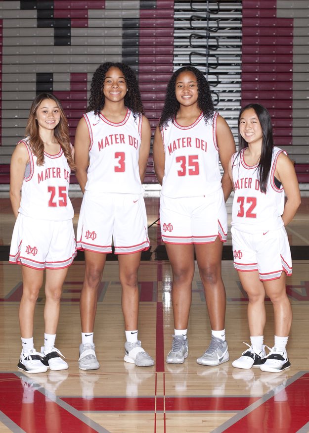 MaterDeiGBB's tweet image. Game Day - Senior Night‼️

Monarch Nation, tonight we will be honoring our seniors prior to our game vs @OLuGBB Senior night ceremony will start promptly at 6:45pm, followed by the varsity game at 7pm.If you’re free tonight, come out and support this great group!  
#GoMonarchs