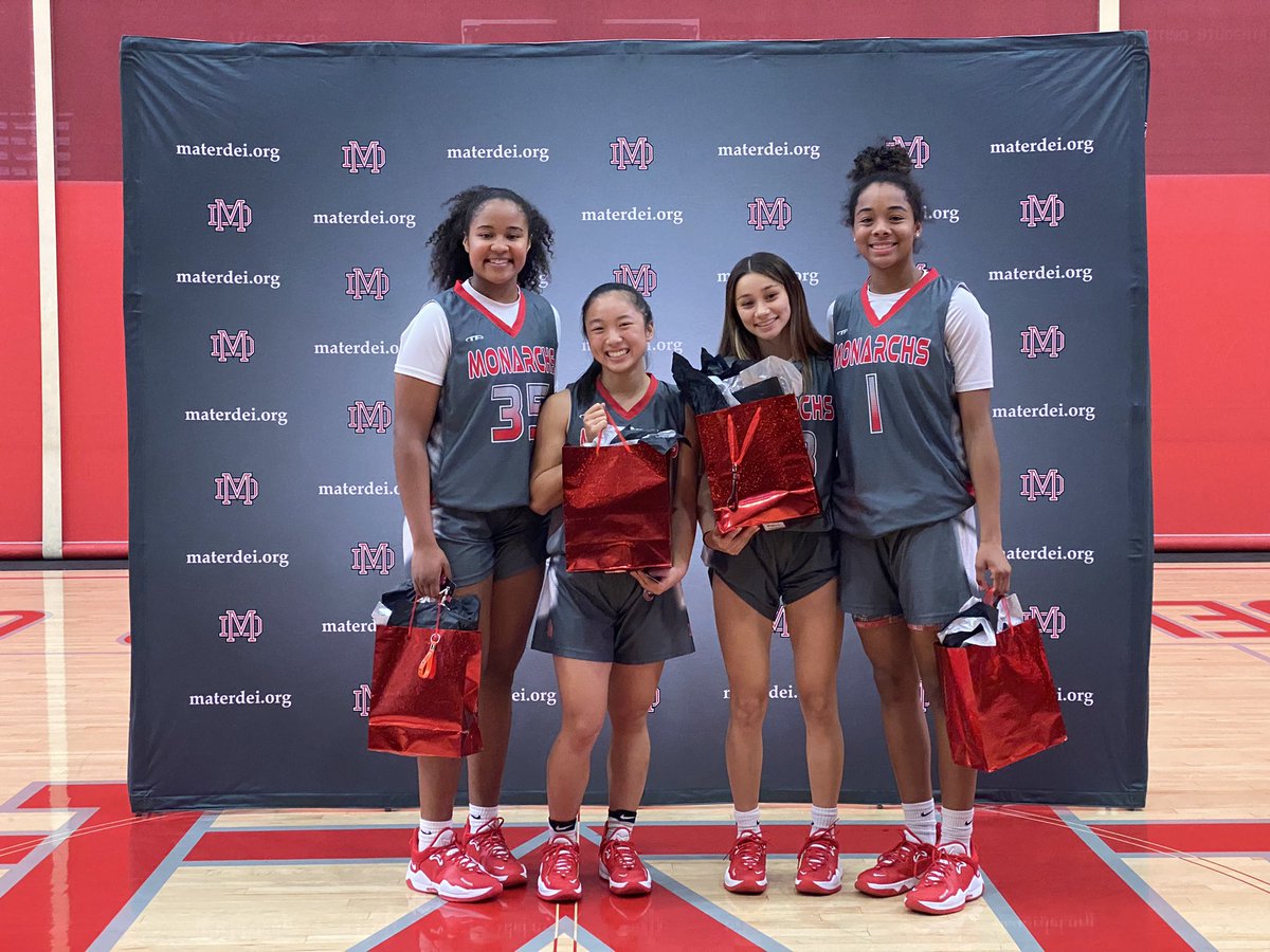 MaterDeiGBB's tweet image. Game Day - Senior Night‼️

Monarch Nation, tonight we will be honoring our seniors prior to our game vs @OLuGBB Senior night ceremony will start promptly at 6:45pm, followed by the varsity game at 7pm.If you’re free tonight, come out and support this great group!  
#GoMonarchs