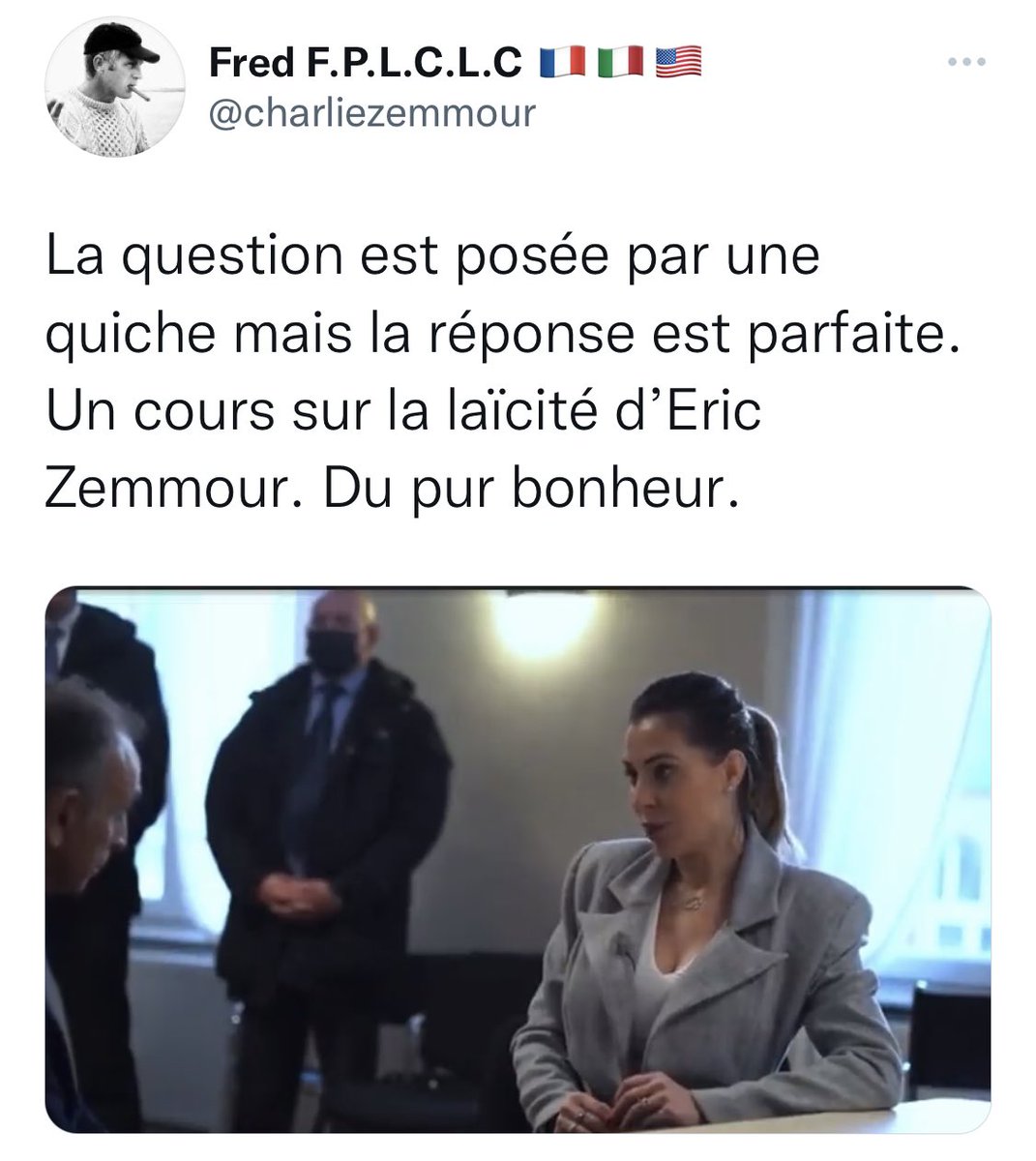 Je passerai sur la vulgarité mysogine du monsieur.
Sur le fond, en réalité, non, la réponse n’est pas parfaite et est même fausse.
L’interviewé y multiplie les erreurs factuelles sur la laïcité et pose des affirmations contraires à l’approche laïque.
THREAD Laïcité👇