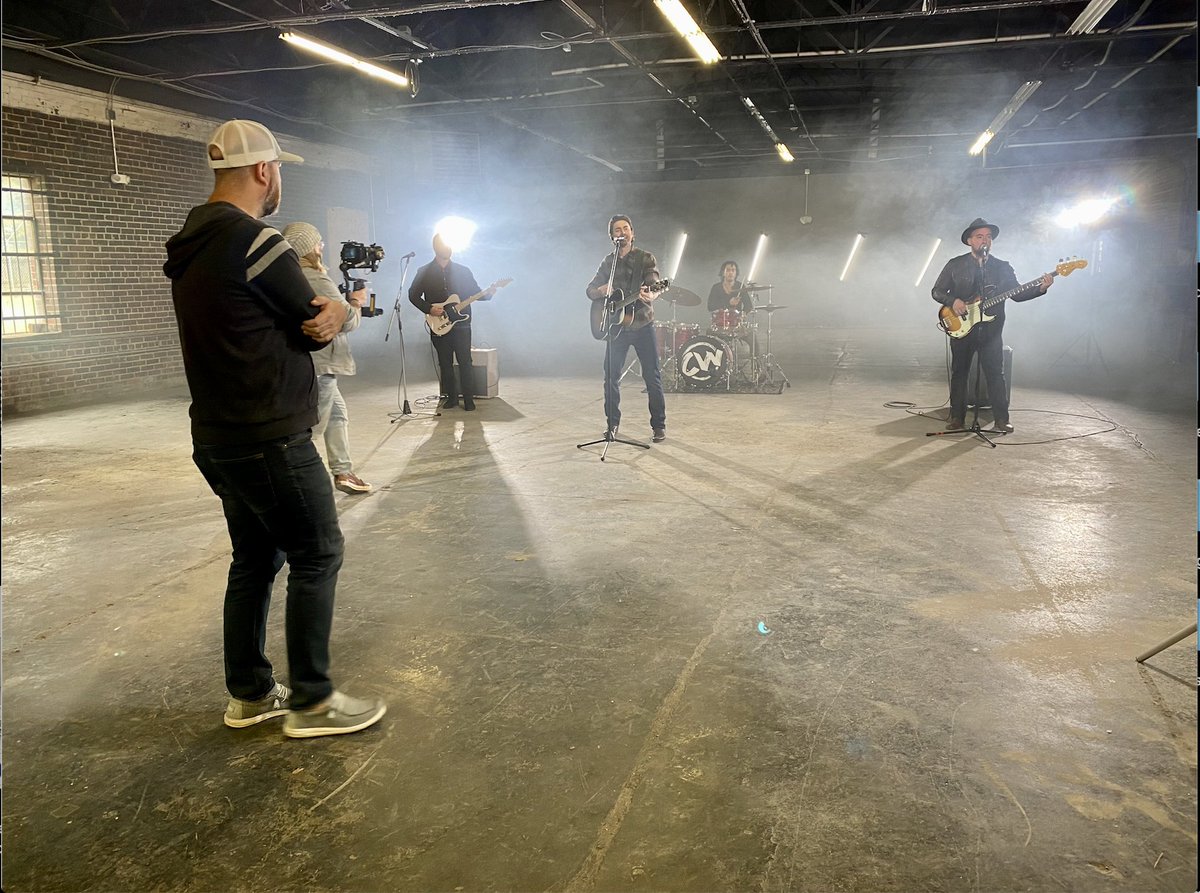 CodyWebbCountry's tweet image. Here's a picture Kristina took of Squeeks on Tour taking a picture of Justin Hammond taking a video of me and the band. A little BTS of #MoneyWellWasted video shoot day. youtu.be/JkR_46obDkE