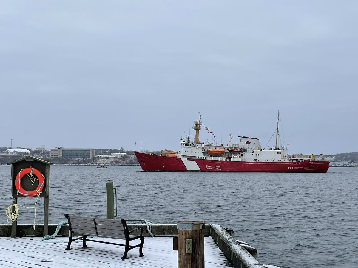 willtraves1's tweet photo. Just happened to catch CCGS Hudson come into Halifax for decommissioning. https://t.co/hozmmezXKC
