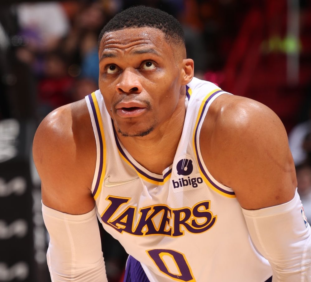 It is expected that Russell Westbrook and Houston ‘would swiftly’ enter buyout talks if a John Wall trade goes through, per <a href="/TheSteinLine/">Marc Stein</a> 

(Via marcstein.substack.com/p/latest-from-…)