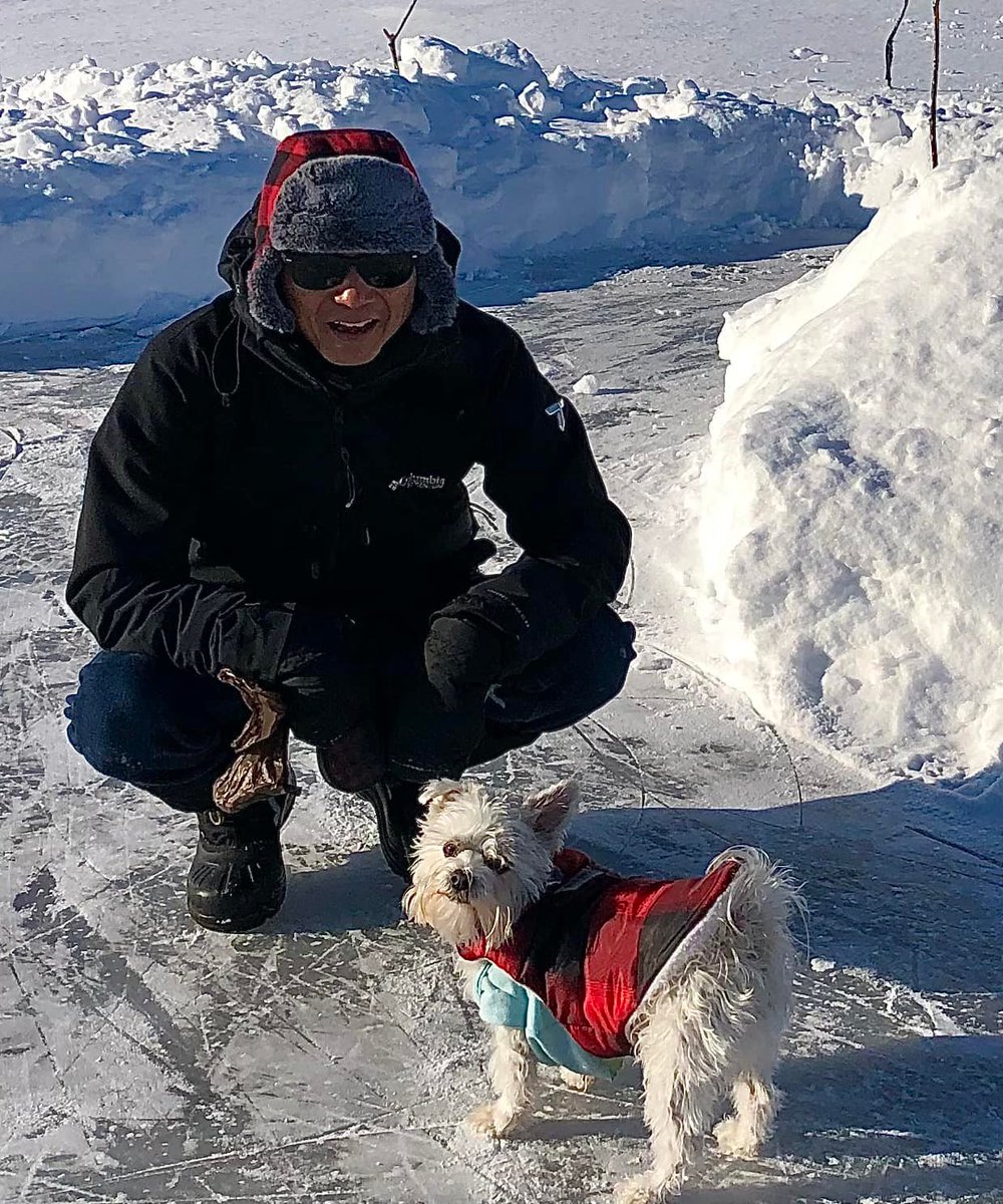 WayneNgWrites's tweet photo. ❄️Minus 30’s never too cold to rock out with plaid and Shiloh ❄️
#Ottawalife #WinterWalks #BrucePit #dogslife https://t.co/KeRSPZXiBl