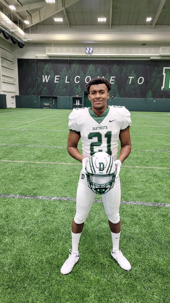Would like to thank Darthmouth Coaches, Staff, and family for inviting me and my family up for an Official visit had a great time Go Big Green1💪!