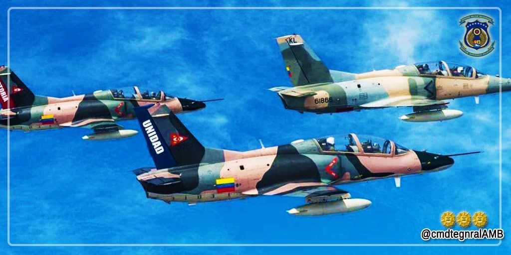 🇻🇪 #31Ene Con el VALOR y la VIRTUD de ser dignos defensores de la soberanía de la Patria, los hombres y mujeres de azul pizarra emprenden cada vuelo magistral con la misión de vencer por la paz, bienestar y la mayor suma de felicidad del pueblo venezolano.