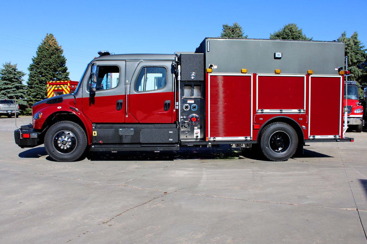 rosenbauerus's tweet photo. Congratulations to the @LLFireRescue who will soon have a new pumper! Thank you for choosing Rosenbauer!
- Freightliner M2-106 Chassis
- FX Body
- Rosenbauer N55 Pump
- 1250 GPM
- 900 Gallon Water Tank
- 30 Gallon Foam Tank
Dealer: @RMPfire https://t.co/oNTZZ6eAYI