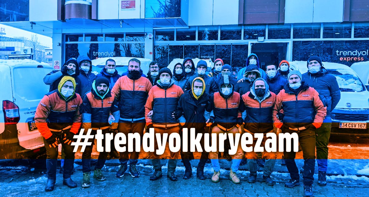umutsentrakya's tweet photo. TRENDYOL İŞÇİLERİ İLE DAYANIŞMAYA!

Trendyol'un yaptığı %11'lik zam oranına karşı bugün Trendyol işçileri kontak kapatarak, iş durdurarak direnişe geçti.
#trendyolkuryezam Tag'ı ile tweet atıp direnen Trendyol işçilerinin sesine ses olalım, haydi dayanışmaya. https://t.co/LWn7OoH28Y