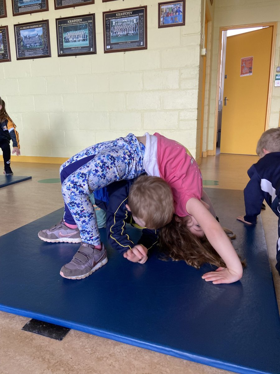 kilmanaghns's tweet photo. Balance Bridges- Junior Infants are working their muscles hard while having lots of fun during Gymnastics these days. #fitness #juniorinfants #exploringtechniques @PDSTpe https://t.co/ulqQcGXTiI