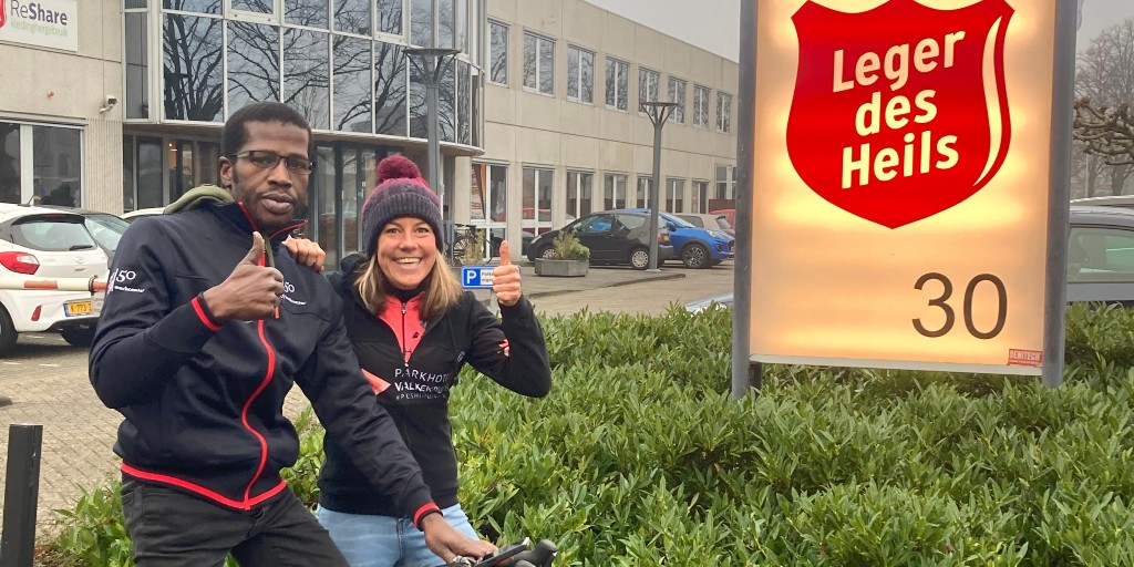 SportUtrecht (@sport_utrecht) on Twitter photo #leestip
Blog van wielertopper <a href="/BelledeGast/">Belle de Gast</a> over bezoek aan <a href="/LegerdesHeilsMN/">Leger des Heils Midden-Nederland</a> dat veel indruk op haar maakte. "Ik denk dat sport voor de mensen die daar zitten een belangrijke toegevoegde waarde kan zijn op mentaal, sociaal en fysiek vlak. "
sportutrecht.nl/verhalen-uit-d… #leestip
Blog van wielertopper <a href="/BelledeGast/">Belle de Gast</a> over bezoek aan <a href="/LegerdesHeilsMN/">Leger des Heils Midden-Nederland</a> dat veel indruk op haar maakte. "Ik denk dat sport voor de mensen die daar zitten een belangrijke toegevoegde waarde kan zijn op mentaal, sociaal en fysiek vlak. "
sportutrecht.nl/verhalen-uit-d…