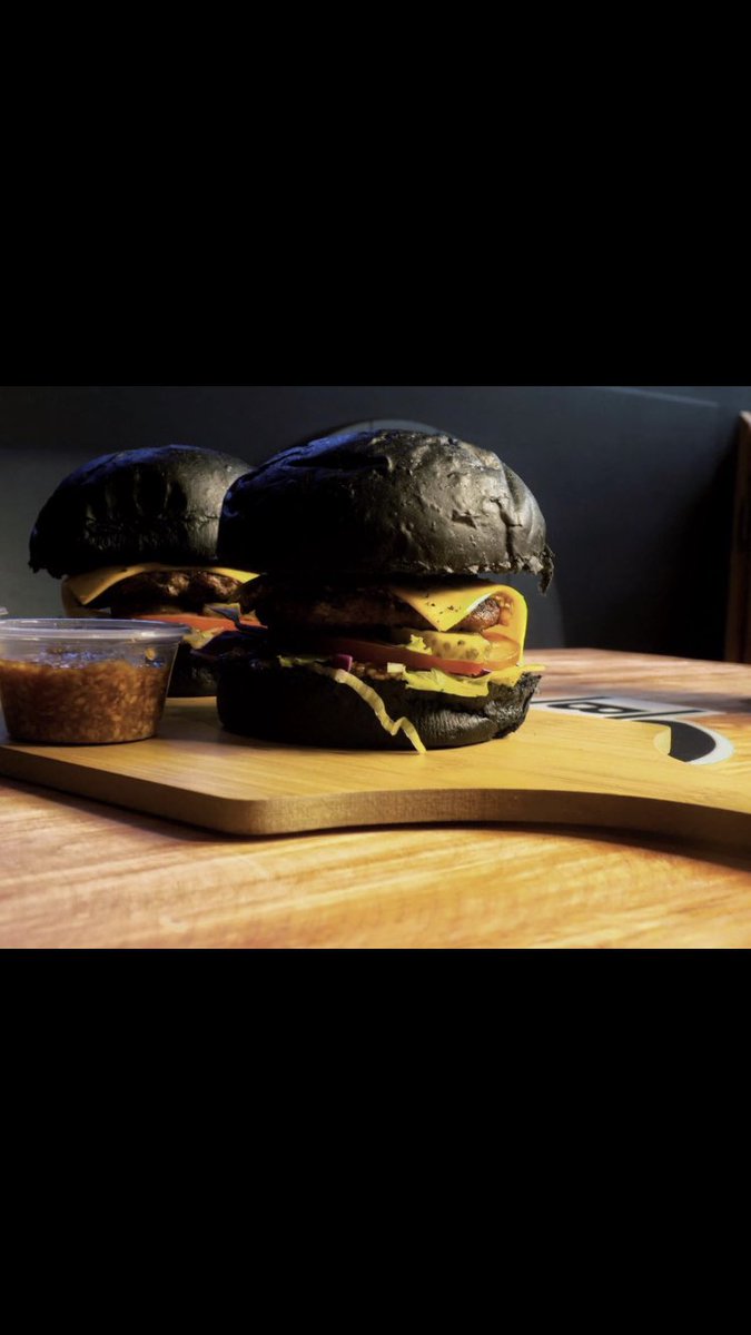 iblackburger_'s tweet photo. تحطيم الاسعار في بلاك برقر #موظف_في https://t.co/MUG2nnNCLs