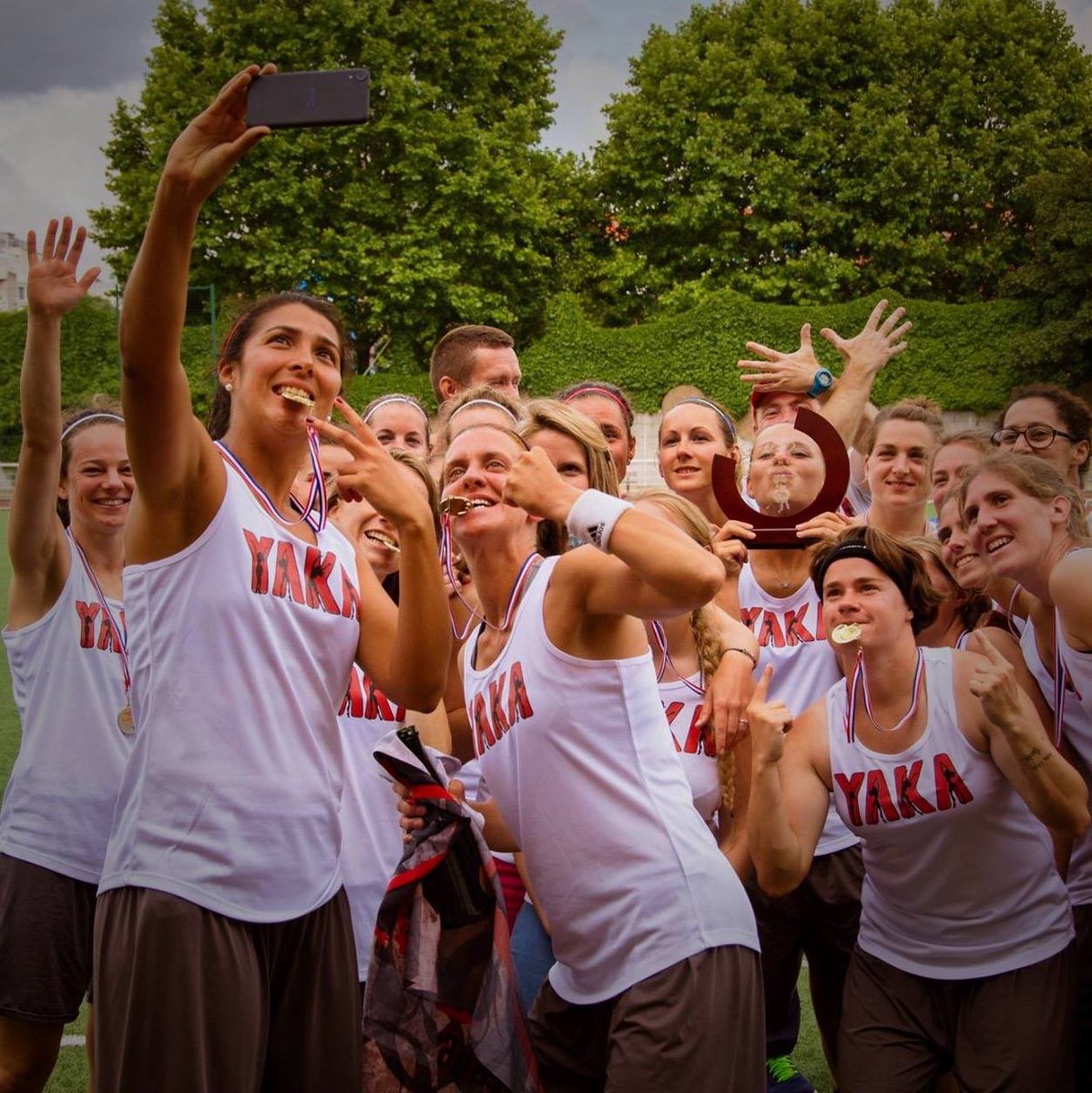 Aujourd’hui, c’est la Journée internationale du sport féminin ! 🏆

L’occasion de mettre en avant l’équipe féminine du club <a href="/YAKA_Ultimate/">YAKA Ultimate</a>. Bravo et merci à l’ensemble des joueuses qui participent à la vie du club et développent les valeurs de l’ultimate 🥏