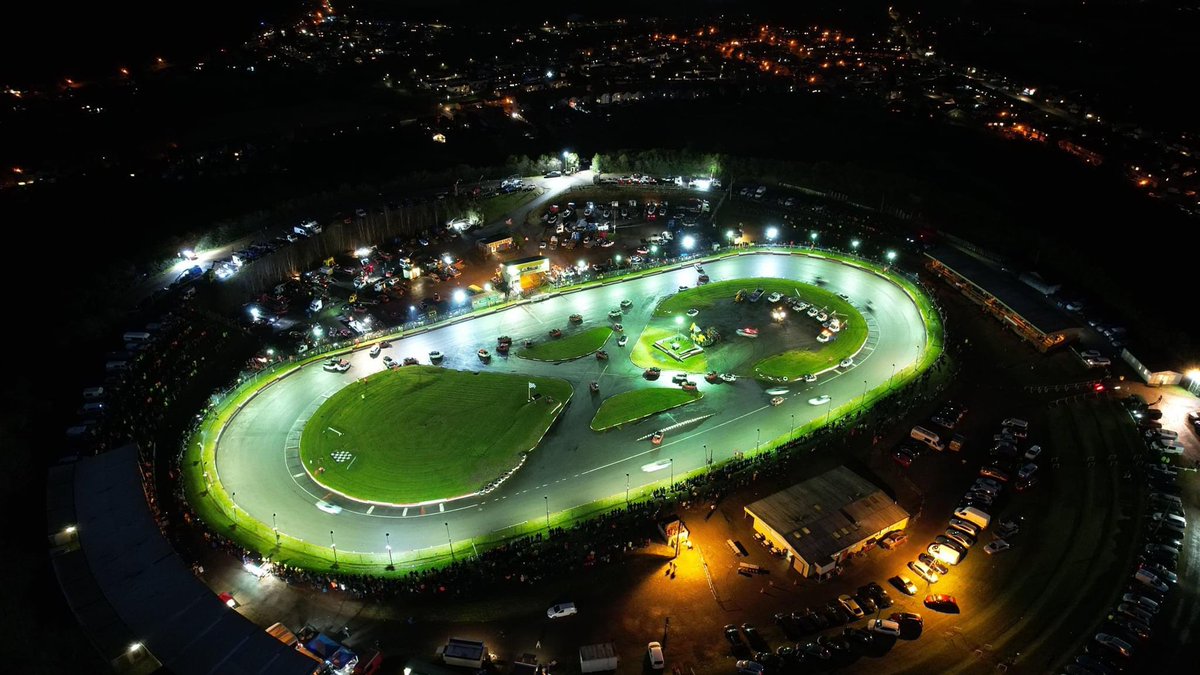 Incarace's tweet photo. Season 2022 is shaping up to be a cracker both with Incarace, the Spedeworth group and beyond!

We look forward to returning to the raceways in the coming months… https://t.co/OBzfWZufl8