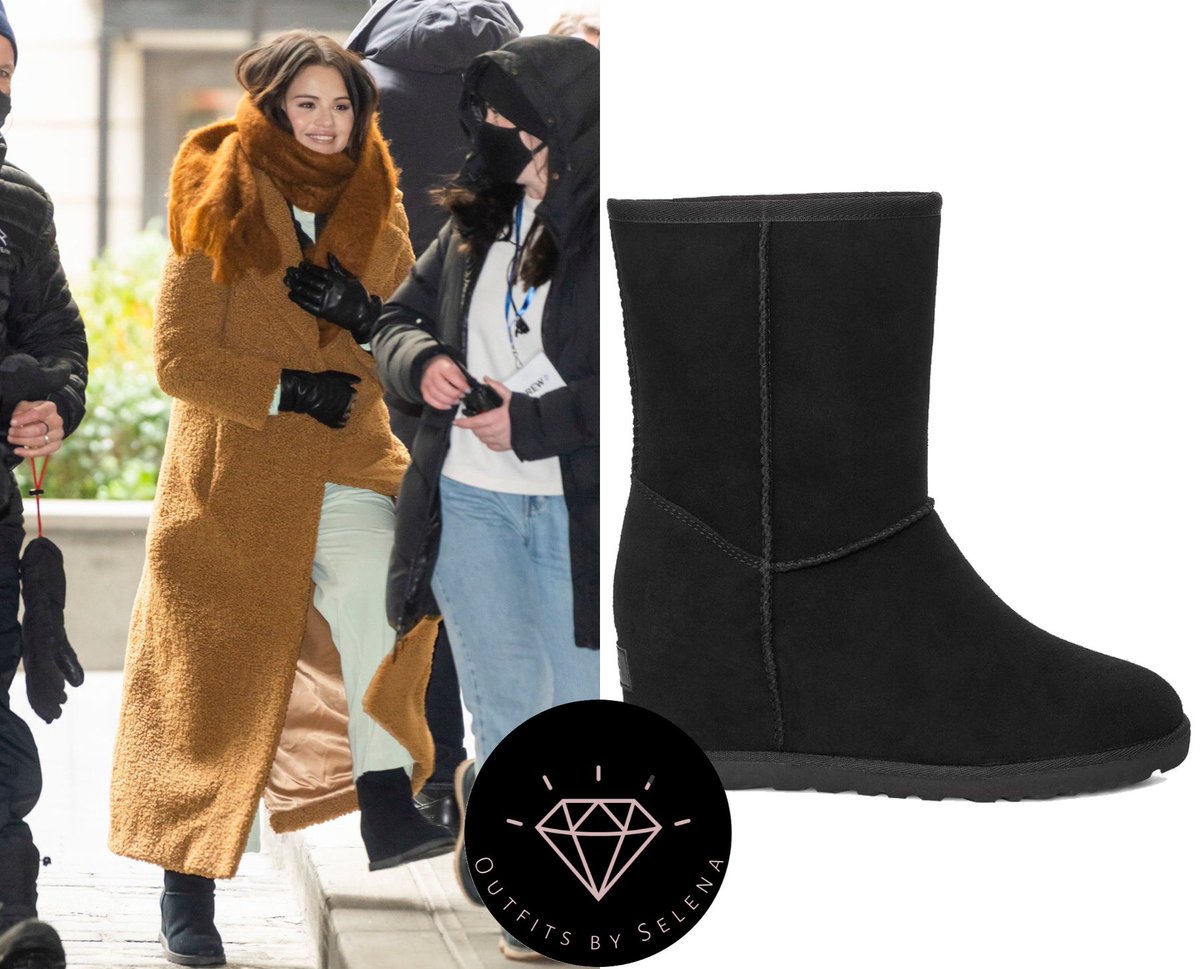 outfitsbyselena's tweet photo. January 24, 2022- .@SelenaGomez on set of "Only Murders In The Building" in New York City, NY
#SelenaGomez wearing a #StandStudio Kylie Teddy Coat ($348) with pair of @UGG Classic Femme Short Boots ($125.99).✨🔥✨ https://t.co/7nfRgAm2Bh