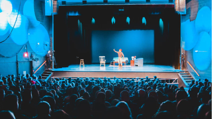 Notre chroniqueuse <a href="/testacath/">Catherine Richer</a> en a discuté avec Luc Fortin et Sophie Prégent.

Réécoutez le segment👇

Grogne, incompréhension et désespoir dans le milieu culturel ici.radio-canada.ca/ohdio/premiere…