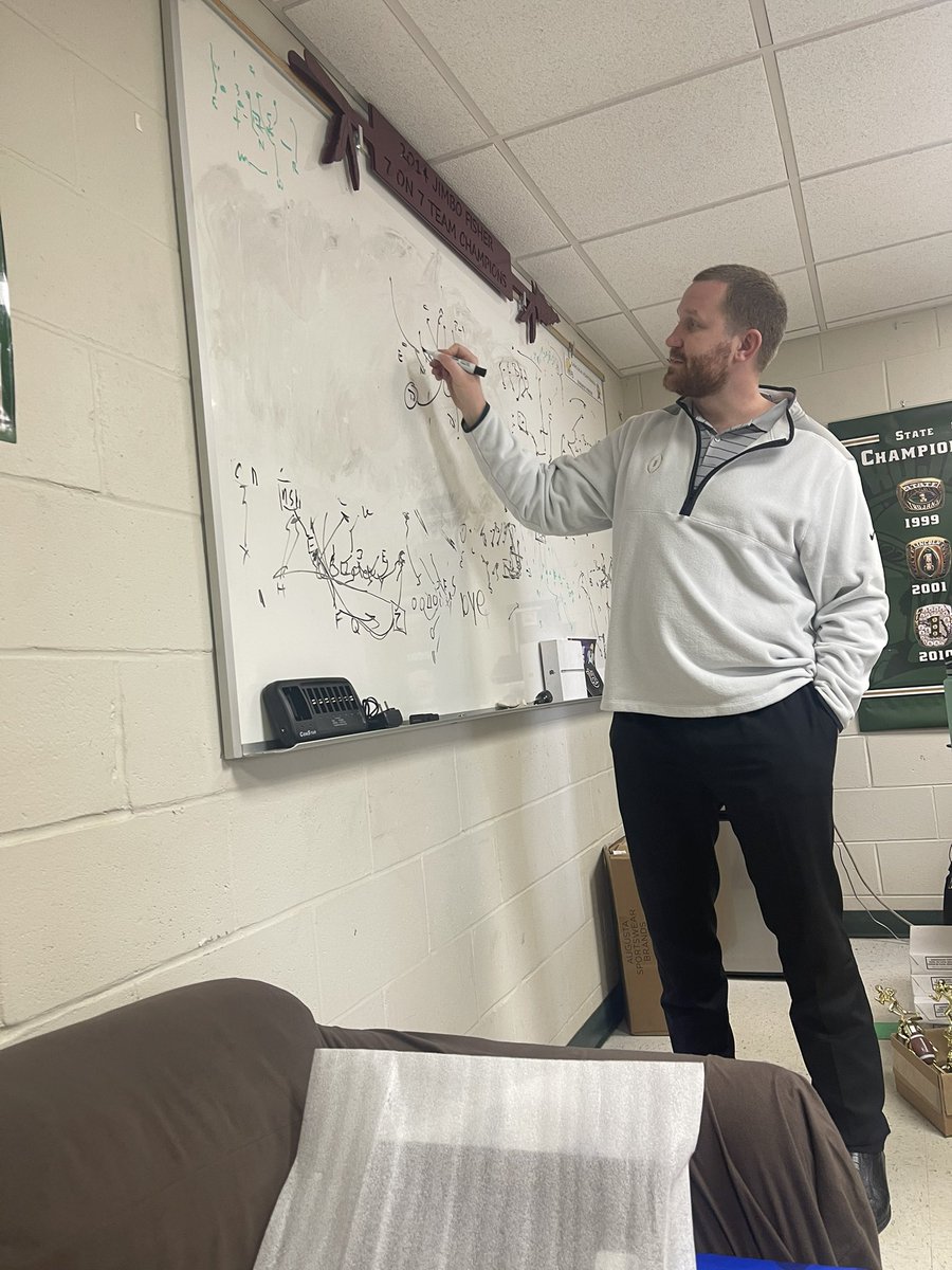 As a football coach what <a href="/CoachSchuUGA/">Glenn Schumann</a> was sharing today was 🔥. As an OL Coach I wanted to call the FBI, DEA, and ATF and get him put on the no-fly list for spreading dangerous propaganda 😂. Appreciate it Coach and Go Dawgs!
#3838clinic🧑🏾‍🚀 #HereComesTyson🤦🏾‍♂️