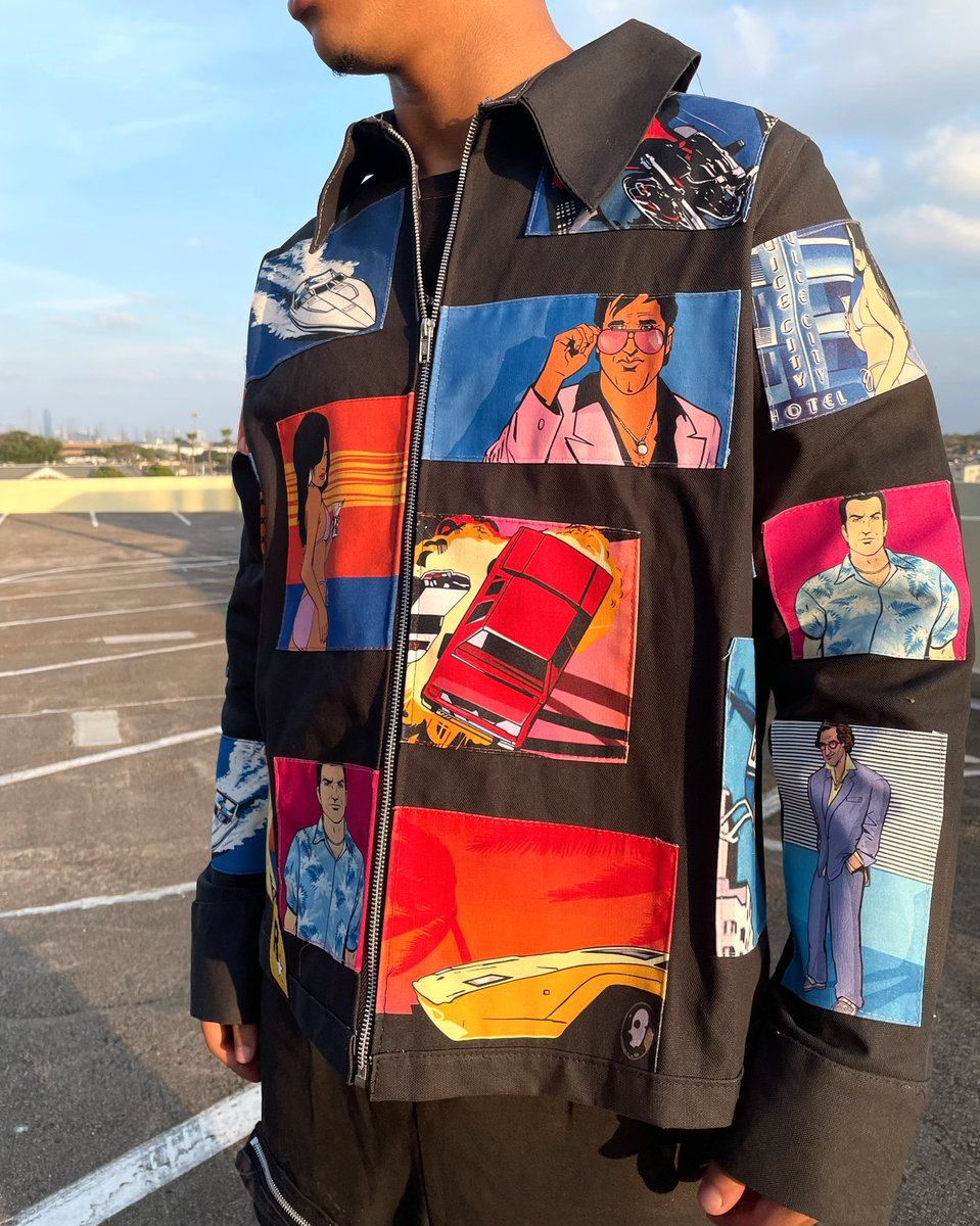 utterdemise's tweet image. New zip up jackets available now all made by me ✨