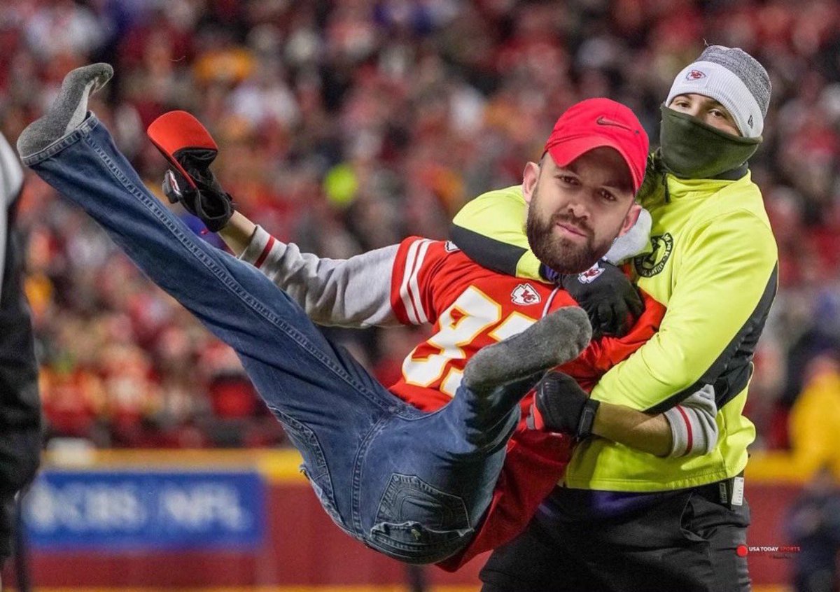 SwagSurfin__'s tweet photo. Can you just imagine this for a second @bturner23 https://t.co/tNk6aofGNk