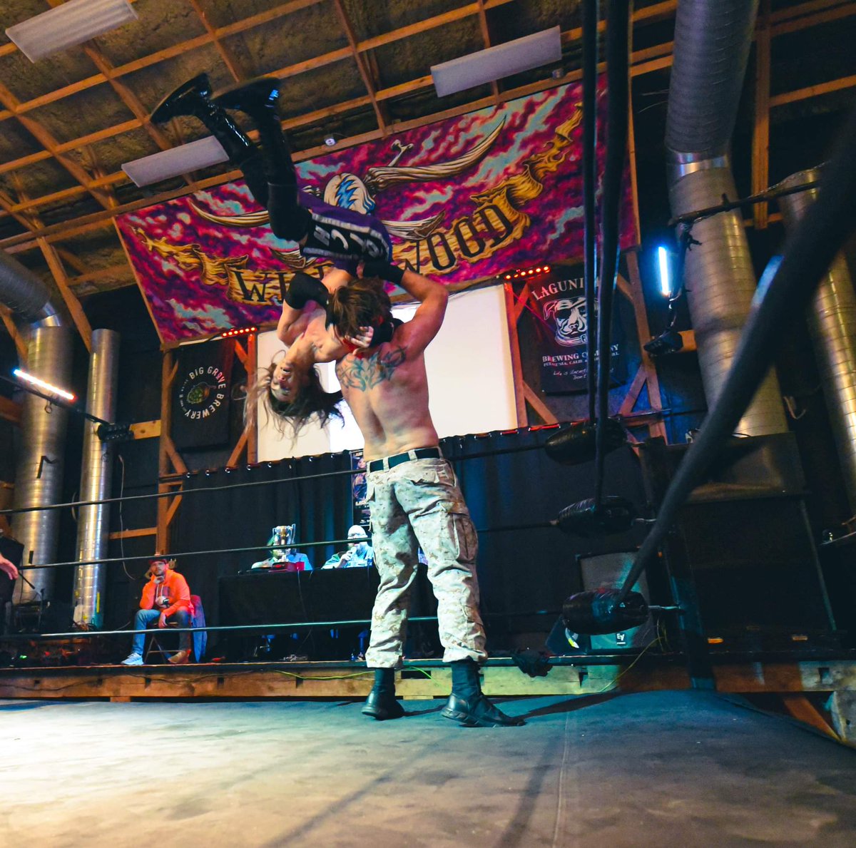 cdye56's tweet photo. Some guys and gals are the definition of super over with the crowd.
@MKrotchMayday is one of those guys in @SCWPro
#OverLikeRover https://t.co/9pYWHDi5Ze