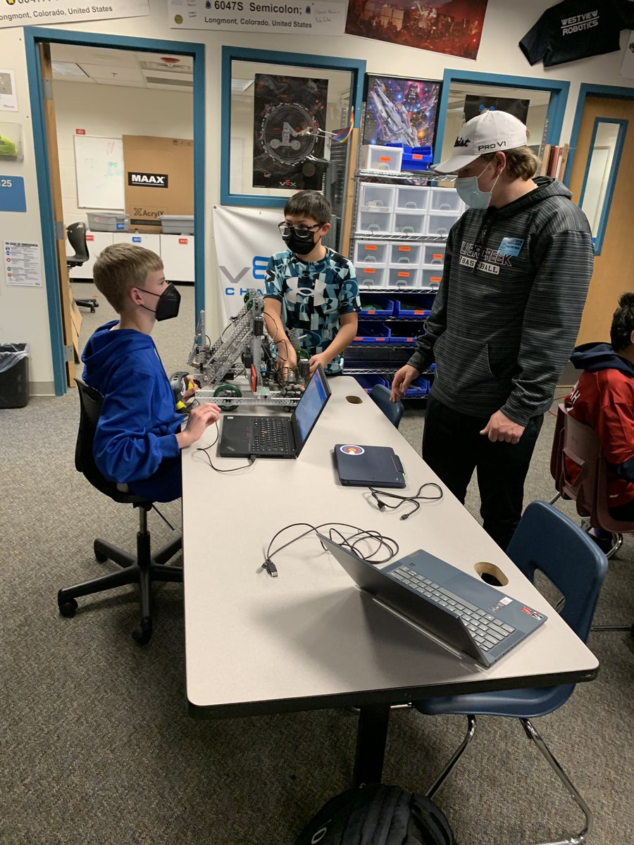 danny5hernandez's tweet photo. @ICSVVSD Semicolon and @LHSTrojanWay Pronounce This practicing with and mentoring @WestviewSVVSD teams. @SVVSDPartners @SVVSD @VEXRobotics @REC_Foundation @SilverCreek_HS #StVrainStorm @stickergiant https://t.co/sEyisE6lhi