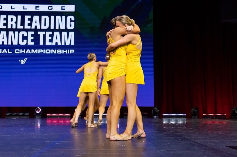 Michigan Dance Team tweet media