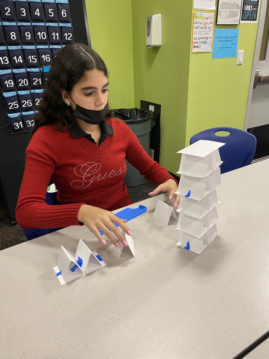 AdamsonHDMM's tweet image. And just like that, a new semester begins. Today, we break the ice with a quick engineering challenge! #STEMis