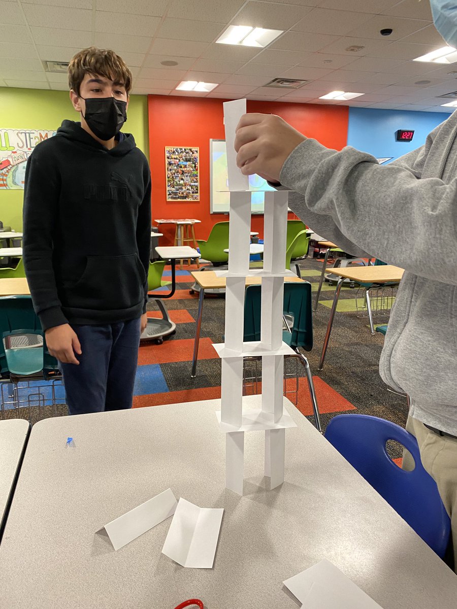AdamsonHDMM's tweet image. And just like that, a new semester begins. Today, we break the ice with a quick engineering challenge! #STEMis