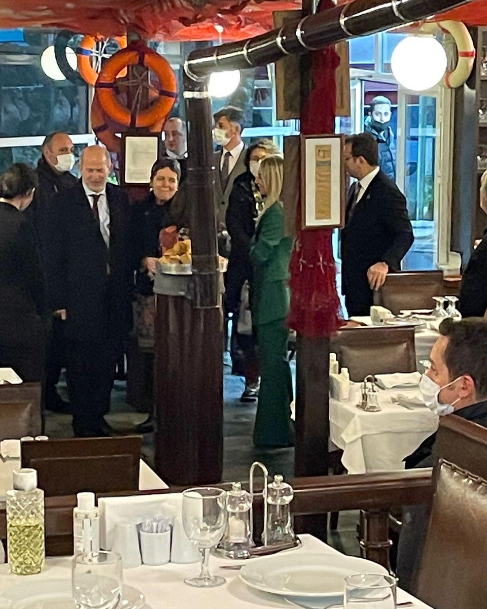 10 Ocak 2022’de 100.000 tonluk tuz alım ihalesini iptal et

Kar yağışı günler öncesinden belliyken önlem alma

İstanbullu karla mücadele edilmediği için yollarda mahsur kalırken sen rakı balık sefasına git

Bu tek kelimeyle kepazeliktir

#İBBçalışmıyor #imamoğluistifa #TuzYokTuz