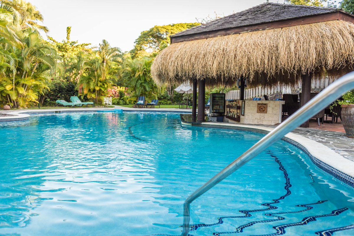 What's the first place you go to after arriving at your #vacationdestination? Tell us only in emojis only! 🏝
